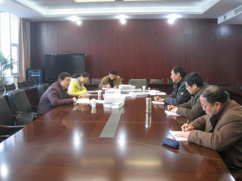 在市纪委机关检查案件质量